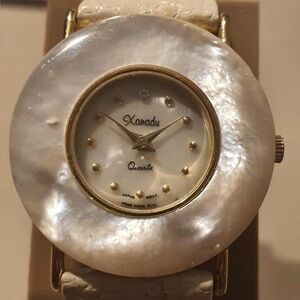 Vtg Xanadu Goldtone/MOP Leather Women's Watch